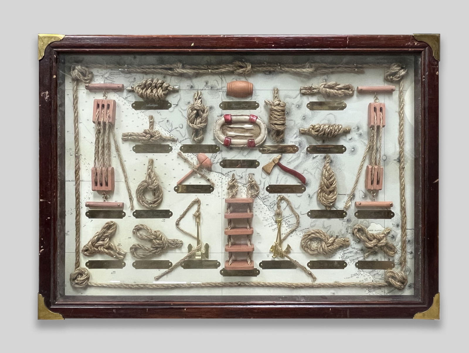 Vintage Wall Hanging Decor of Robe (1 of 8)