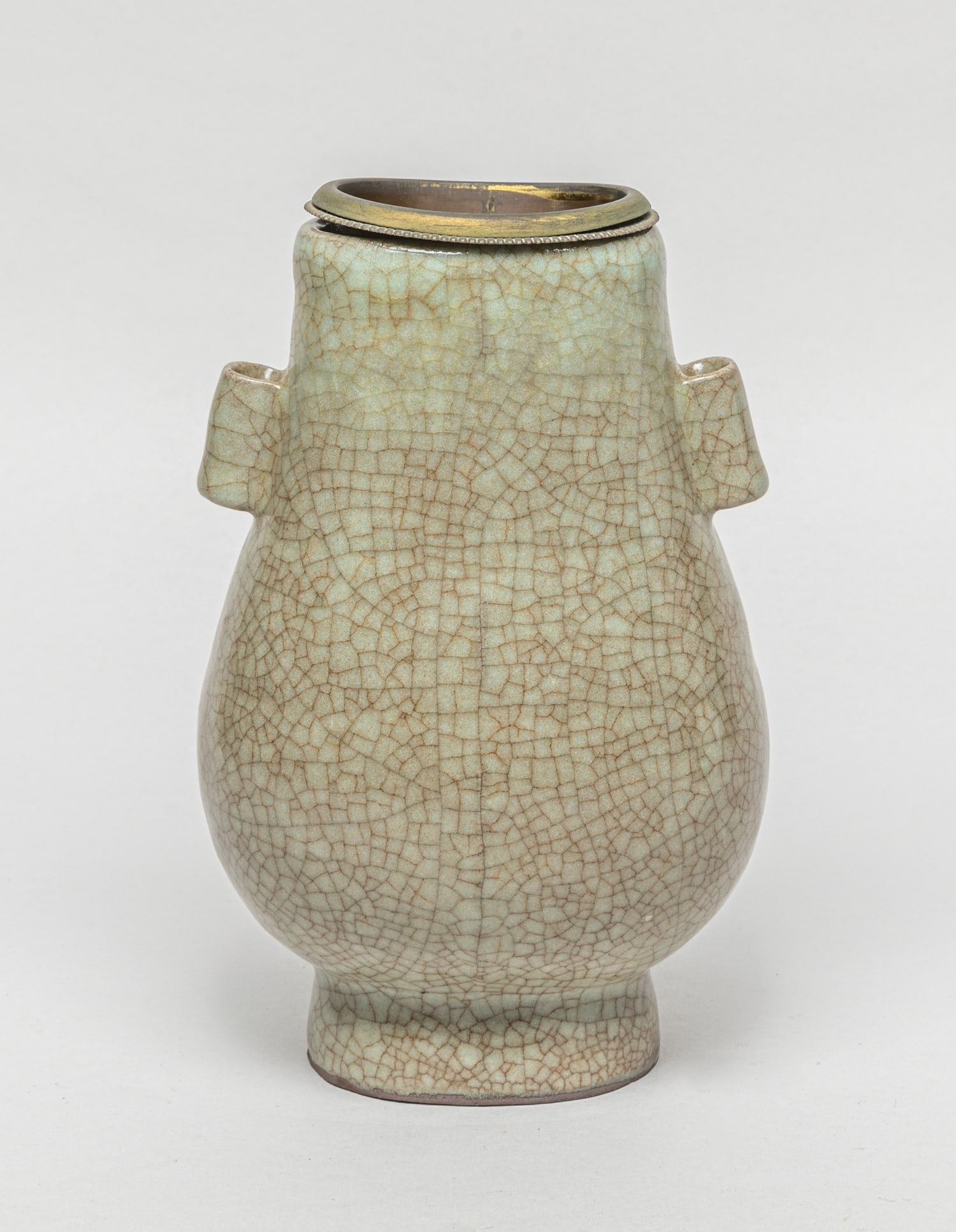 Chinese Ge Ware Porcelain Vase (1 of 10)