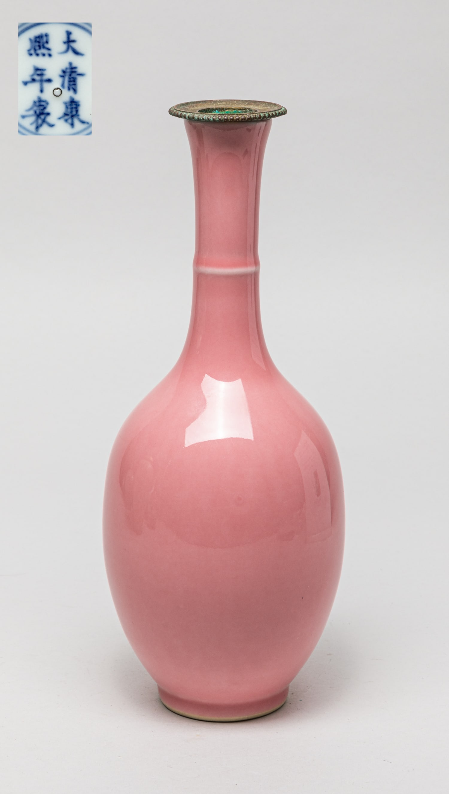Chinese Export Pink Porcelain Fireplace Vase (1 of 10)