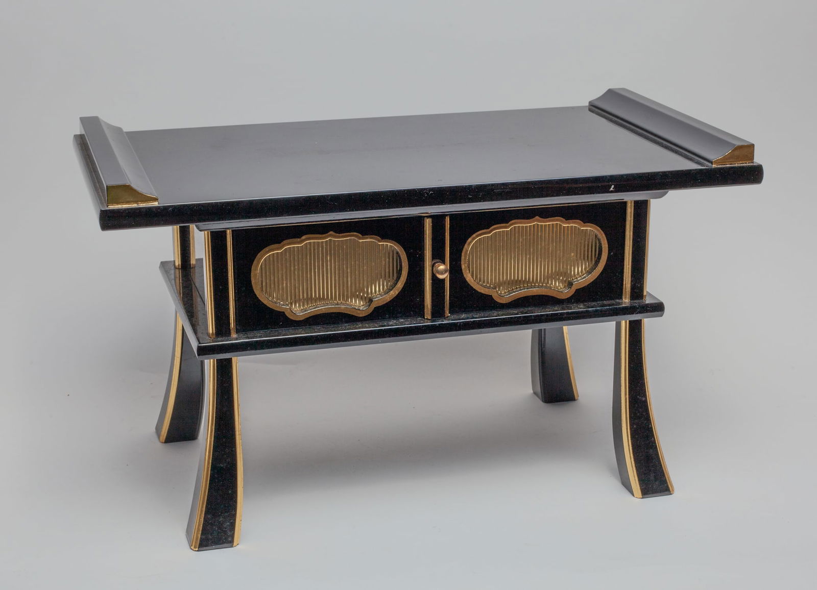 Vintage Japanese Lacquer Alter Stand (1 of 9)