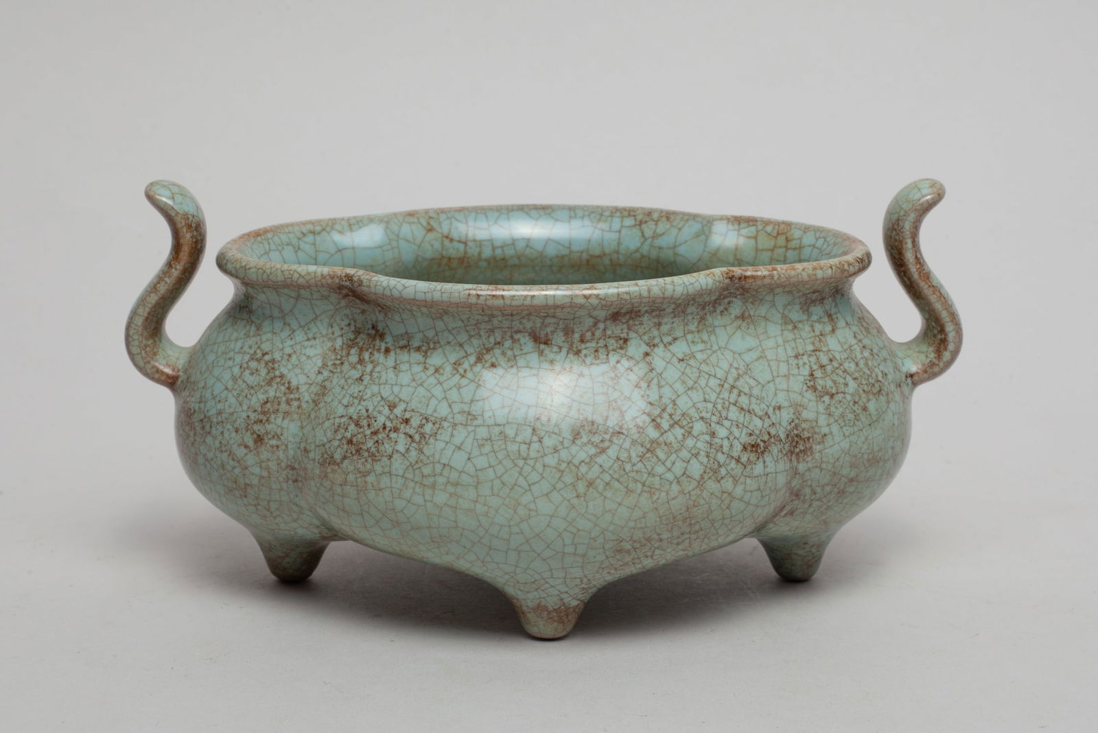 Chinese Ge Type Porcelain Censer (1 of 10)