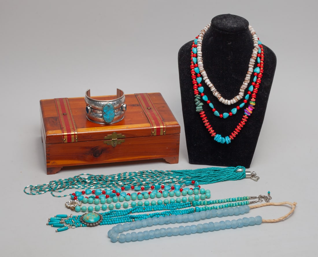 Continental Vintage Jewelry Sets (1 of 9)