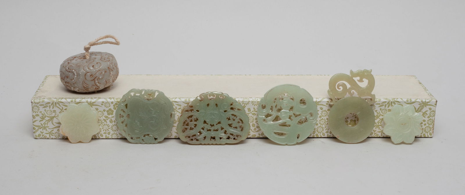 Set Chinese Jade/ Hard Stone Carvings (1 of 16)