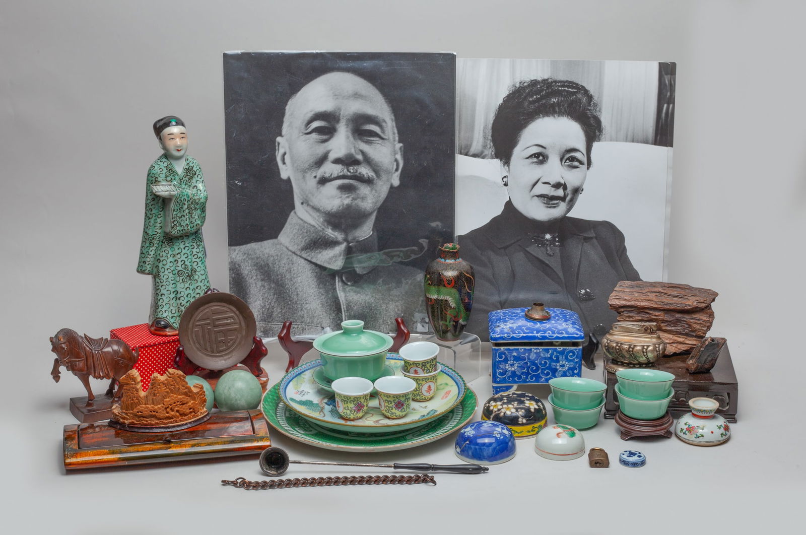 Large Set Chinese Vintage Pieces (1 of 11)