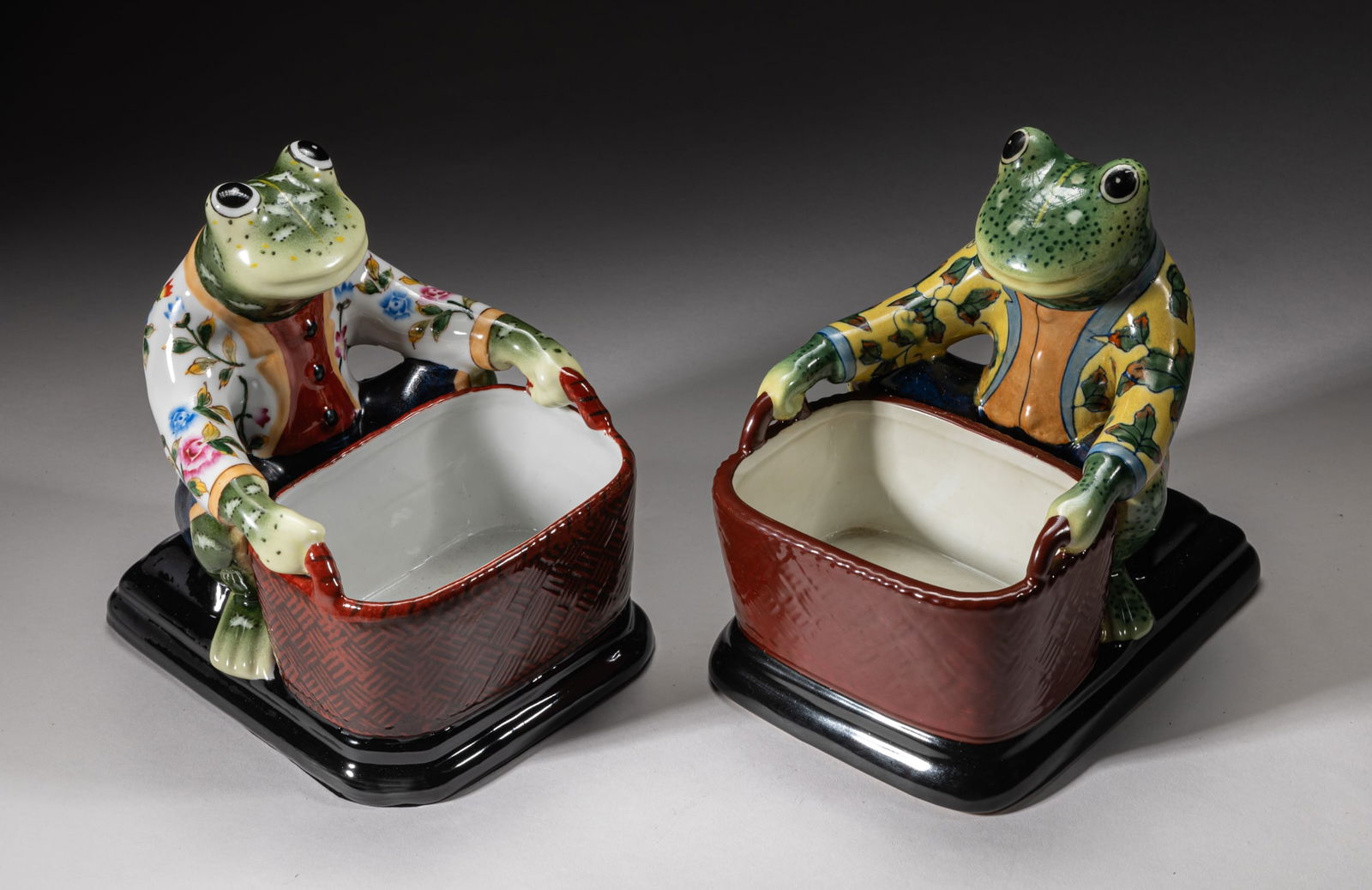 Two Continental Porcelain Bowls (1 of 11)