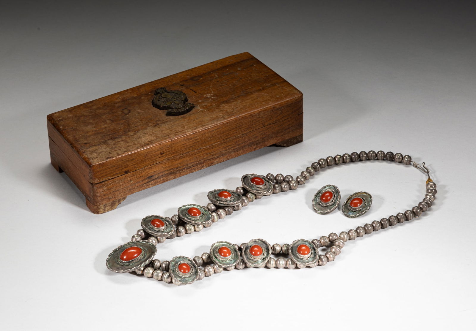 American Indian Silver Necklace (1 of 8)