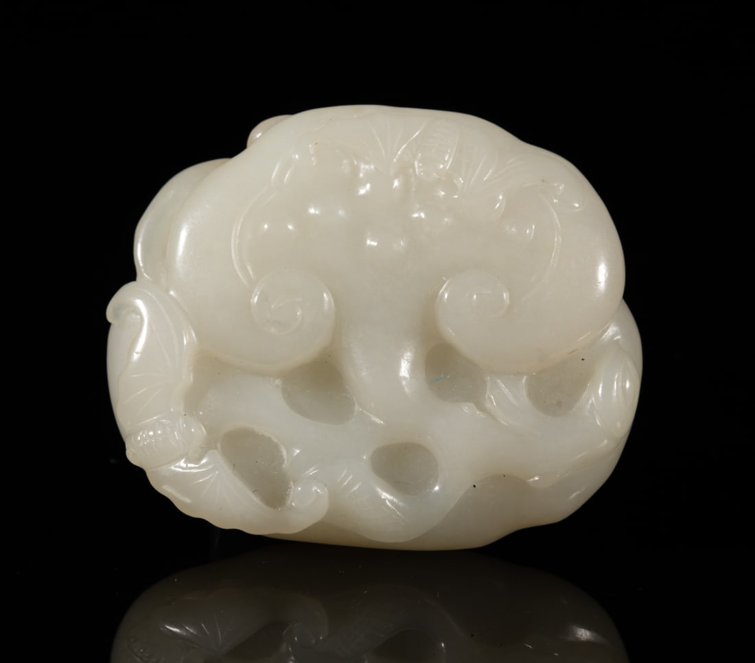 Chinese White Jade Toggle of Linchi (1 of 9)