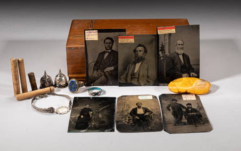 American Civil War Pieces: Including vintage tintype photo, metal pieces, rings, a bracelet and a brooch, with a box. Approx. 7.7-4.4-2.5 inch (box size).