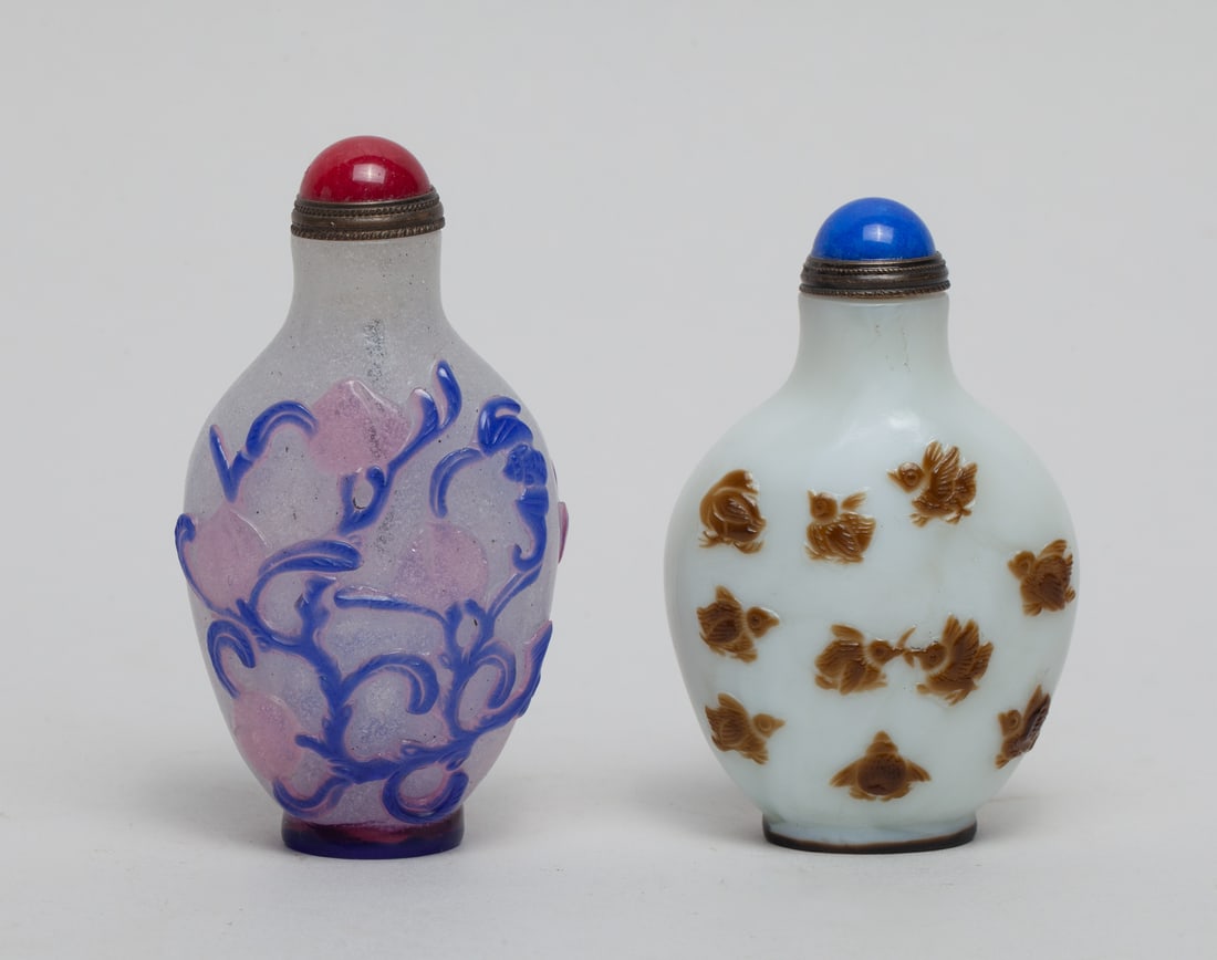Two Chinese Overlay Glass Snuff Bottles (1 of 13)