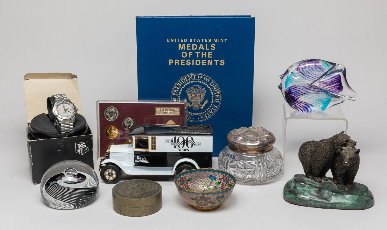 Vintage Table Sculpture & Coins (1 of 16)