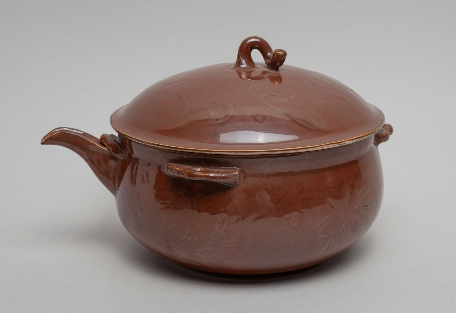 Chinese Ding Type Porcelain Large Bowl (1 of 11)