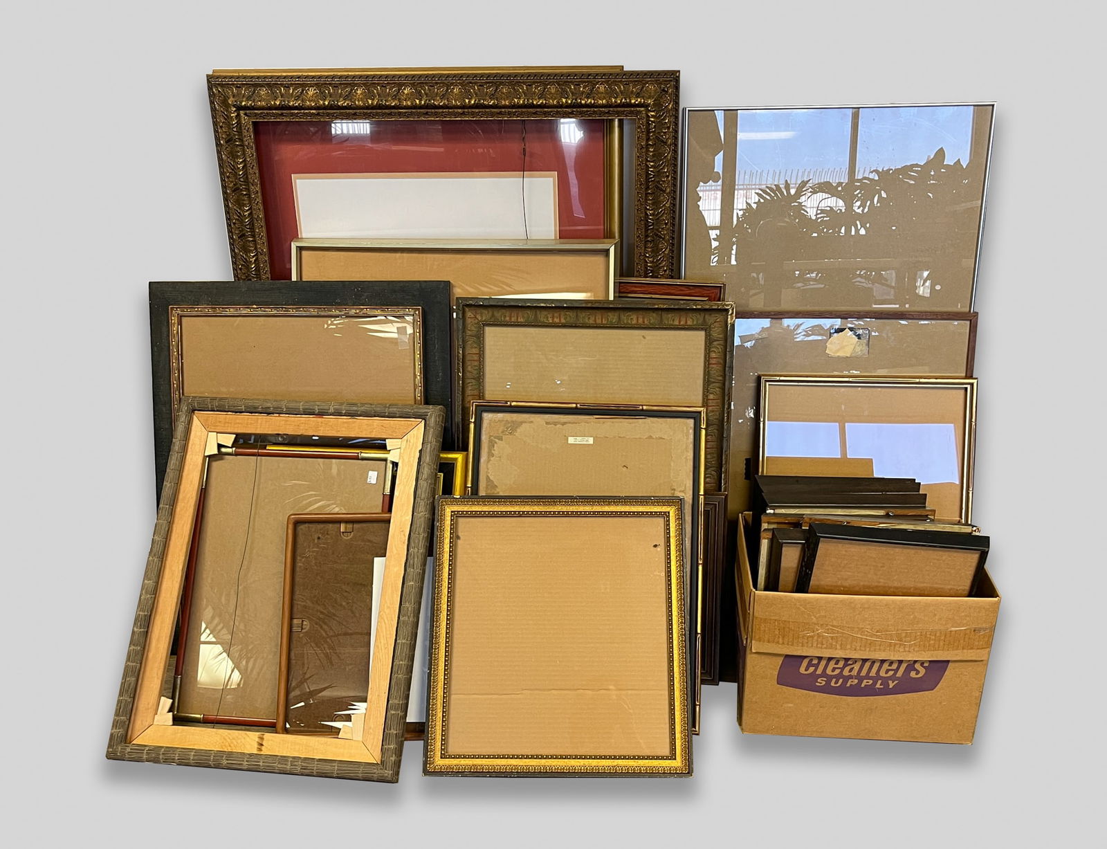 Estate Large Set Painting Frames (1 of 13)