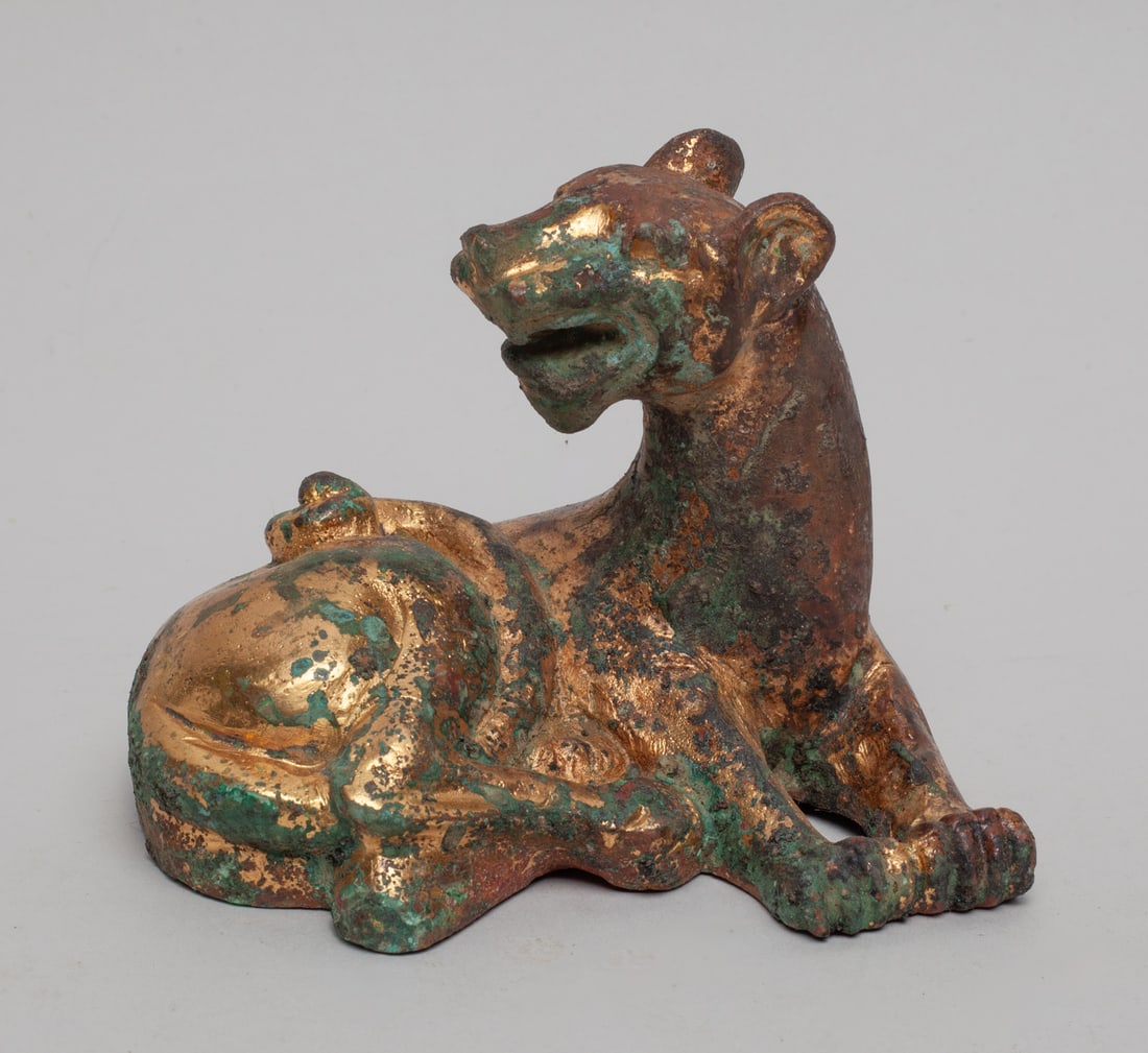 Chinese Gilt Bronze Paper Weight (1 of 8)