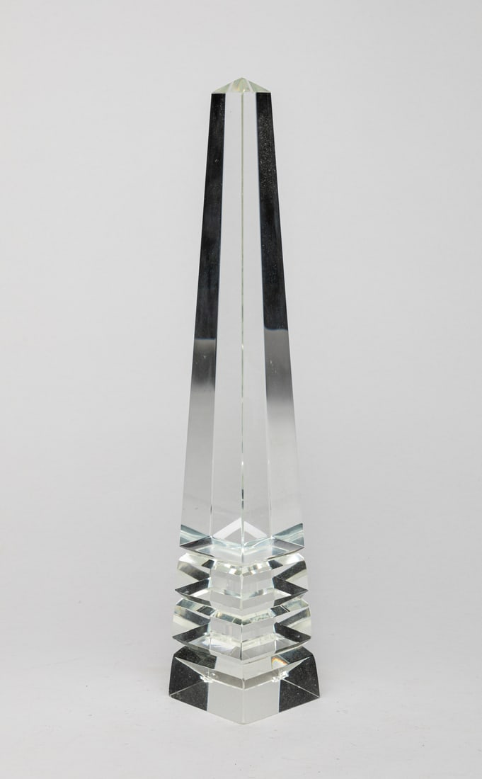 Collectible Art Glass Obelisk: Collectible decor glass obelisk table sculpture. Approx. 13.6-2.4-2.4 inch.