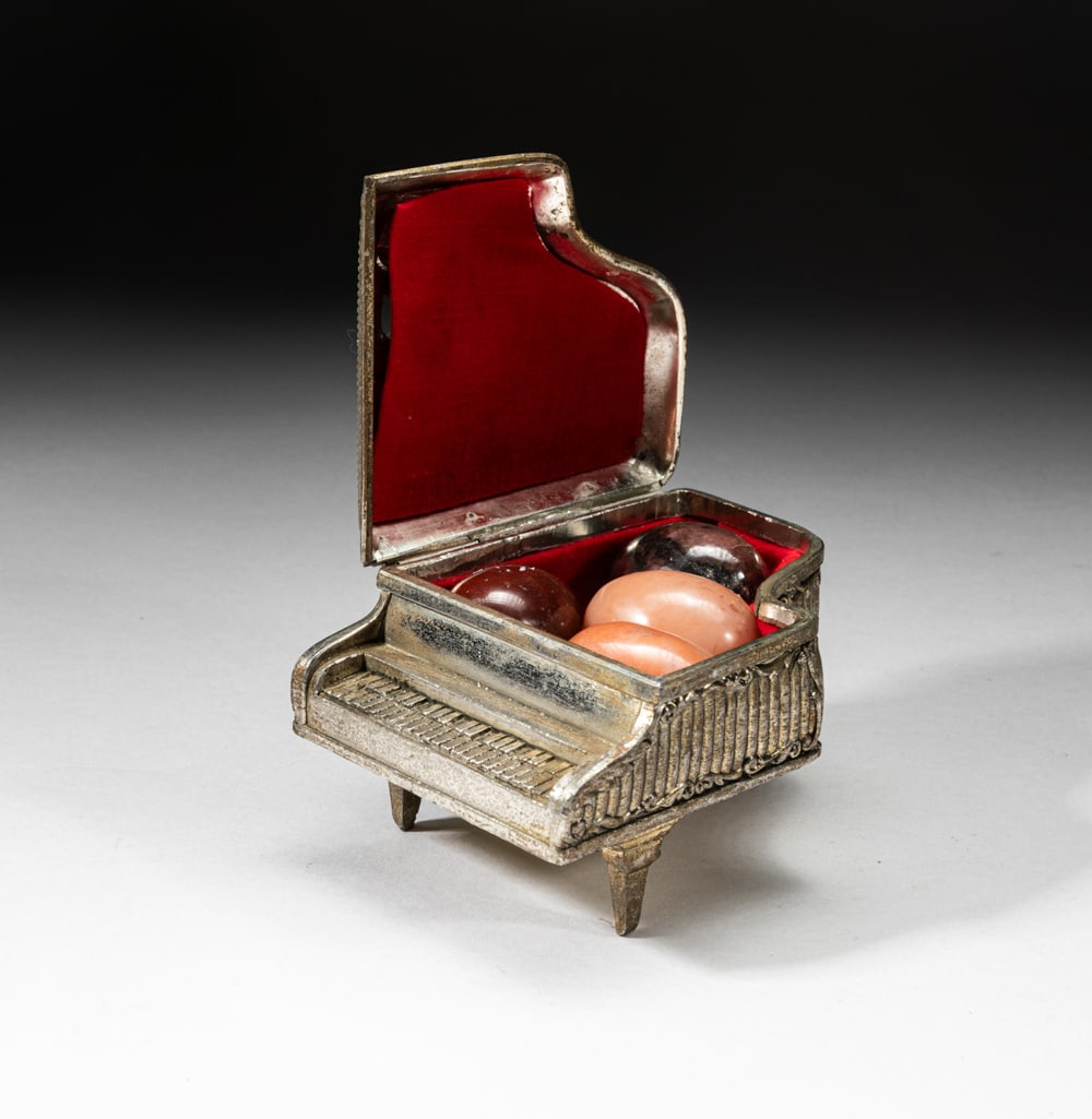 Vintage Gemstone Eggs (1 of 8)