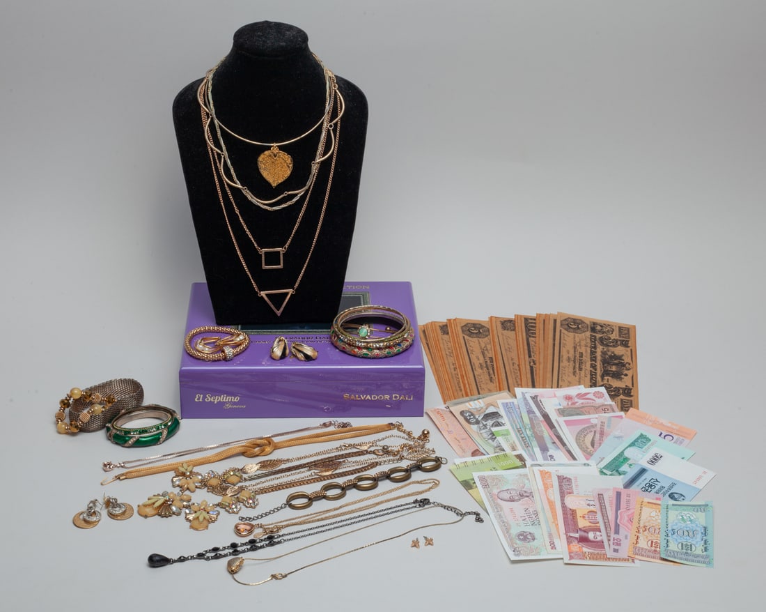 Estate Bank Notes & Costume Jewelry: Including a large group of costume jewelry pieces, including necklaces, earrings, bracelets and bangles, and banknotes, with a box. Size varies.