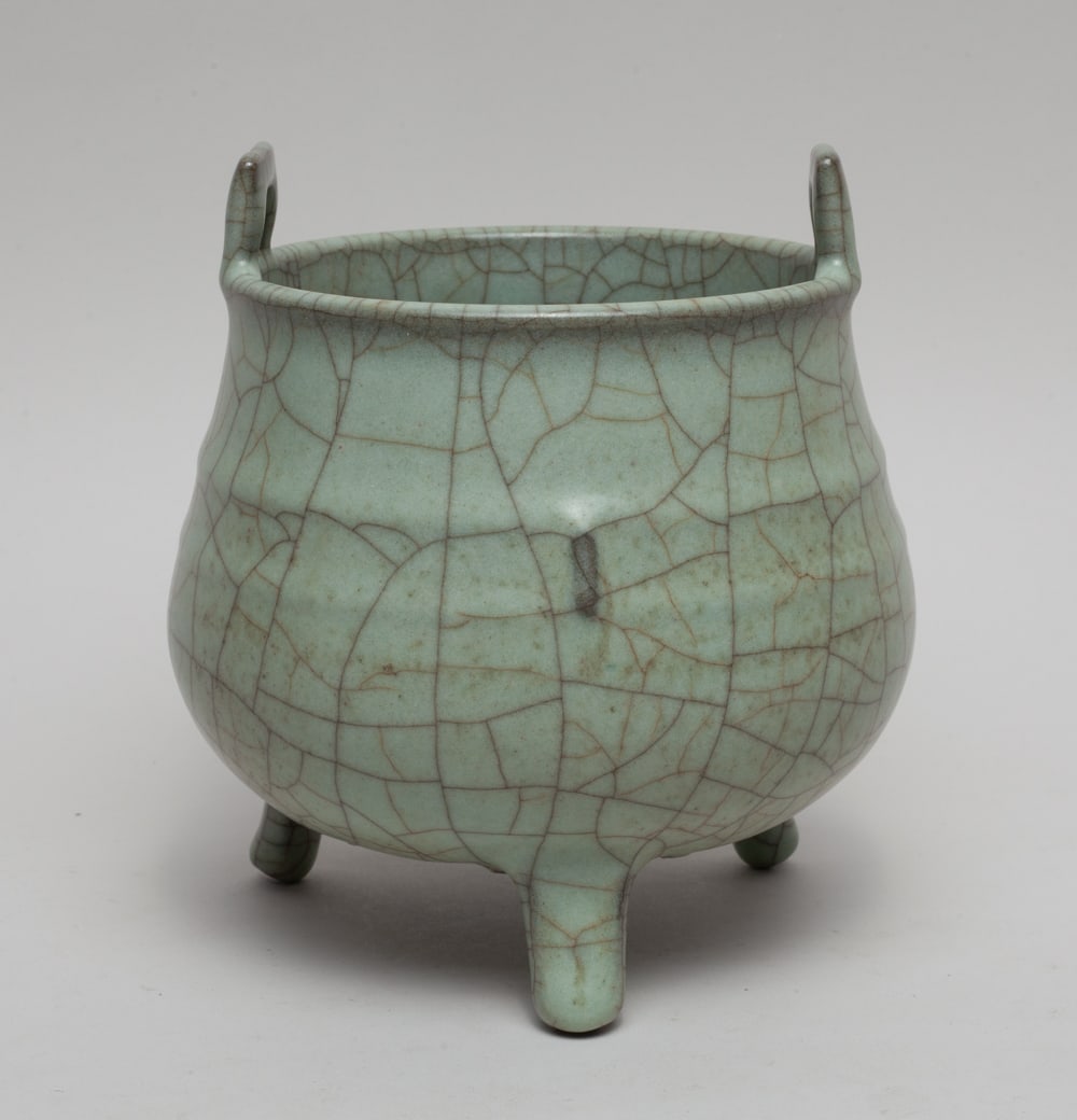 Large Chinese Export Porcelain Censer (1 of 12)