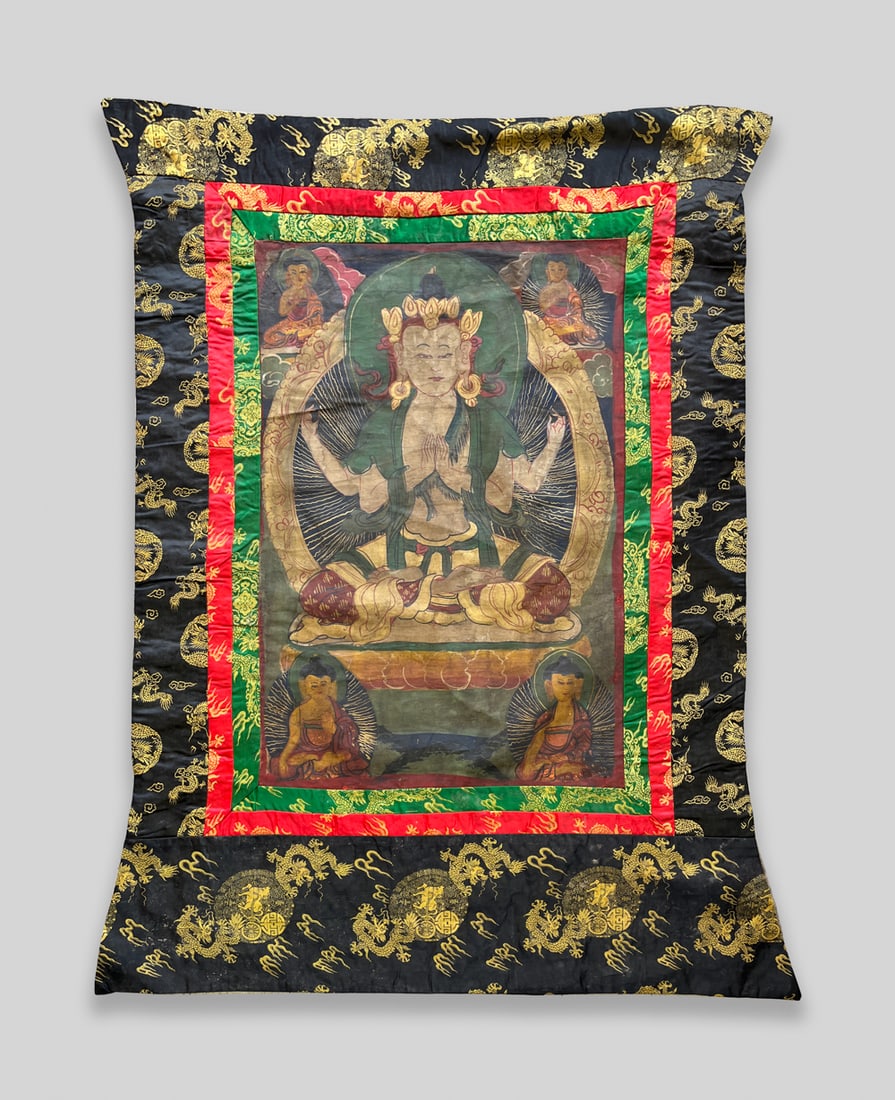Chinese Tibetan Tangka: Collectible Chinese Tibetan tangka. Approx. 26.5-17.5 inch (tangka size).