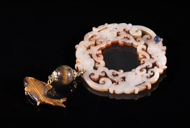 Large Chinese Manchu Jade Pendant (1 of 9)