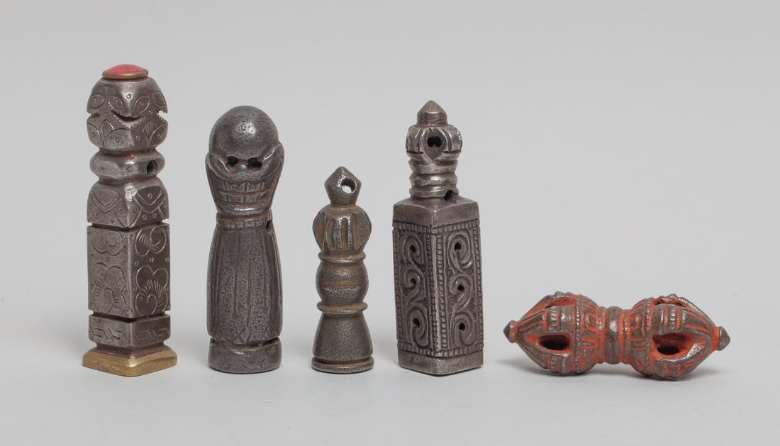Estate Chinese/ Tibetan Seals: Group of 5 Chinese / Tibetan metal cast seals or sculptures. Approx. 3-0.75-0.75 inch (largest).
