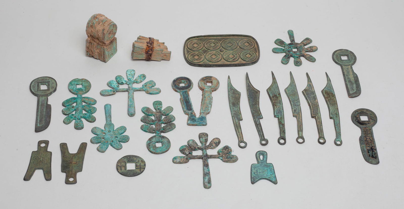 Estate Chinese Bronze Pieces (1 of 12)
