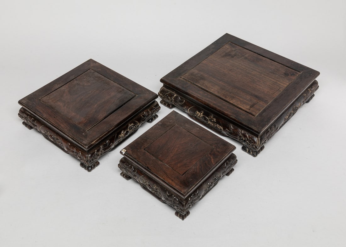 Set Chinese Wood Stands (1 of 9)