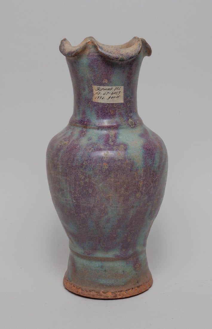 Chinese Shipwreck Porcelain Jun Vase (1 of 10)