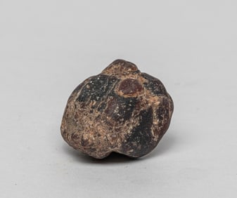 Large Nature Garnet Stone