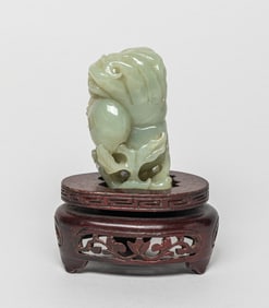 Chinese Jade Carved Buddha Hand & Peach Sculpture