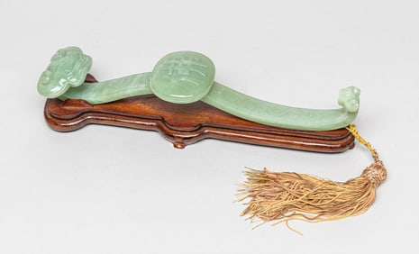 Chinese Translucent Jade Ruyi