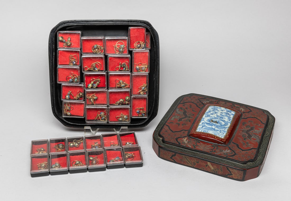 Estate Chinese G/F Jewelry w/ Lacquer Box (1 of 9)
