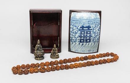 Chinese Porcelain Box w/ Prayer Beads & Buddha
