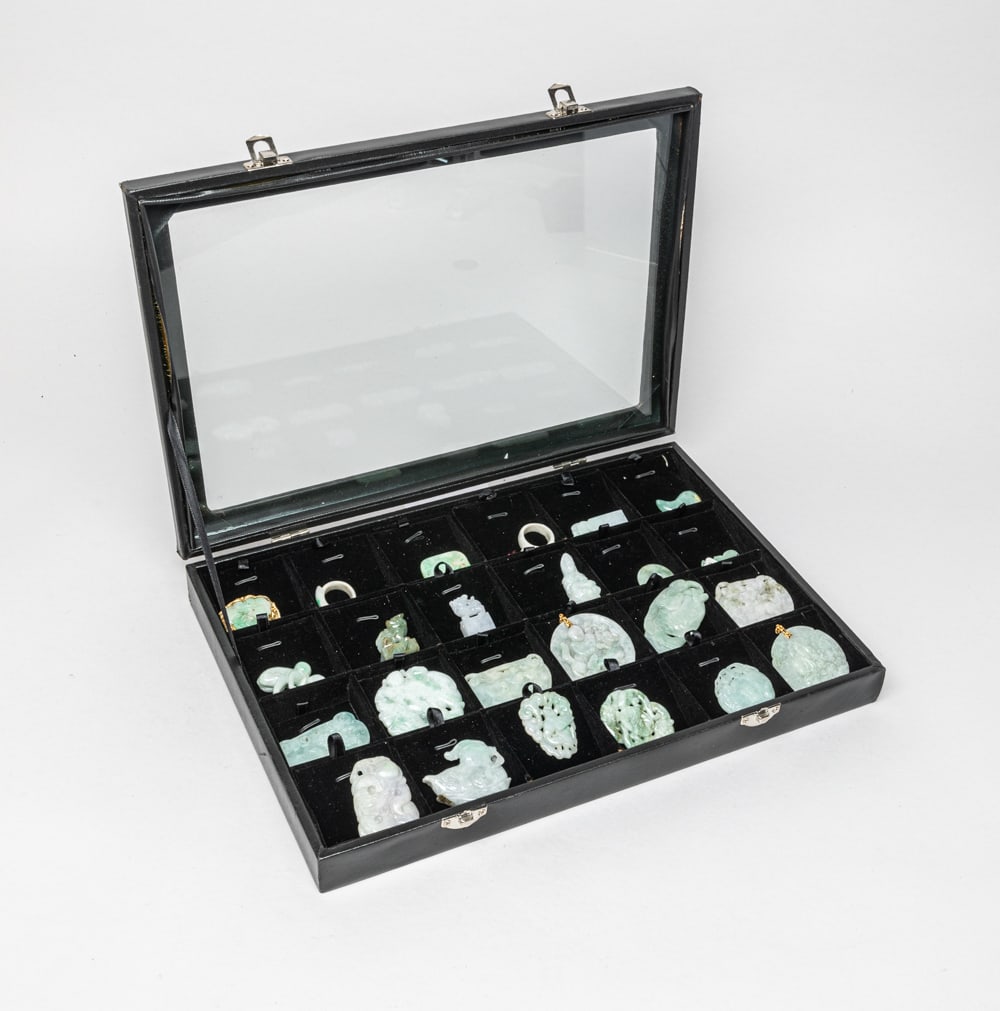 Estate Vintage Chinese Jade Jadeite Carvings (1 of 10)