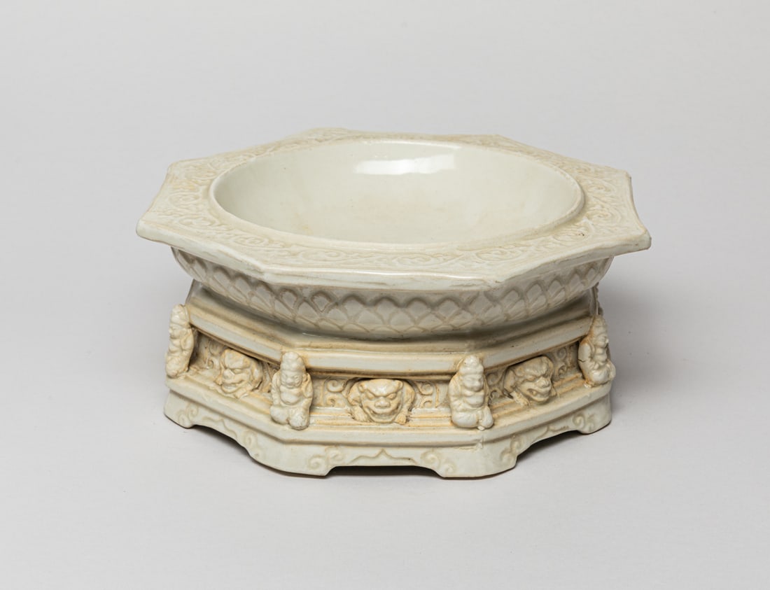 Special Chinese Ding Ware Porcelain Bowl (1 of 9)