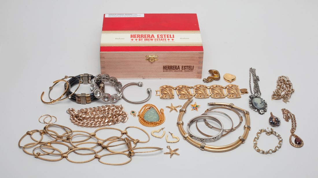 Estate Large Set Costume Jewelry (1 of 11)