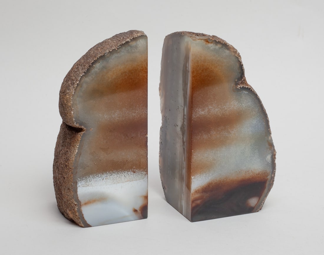 Cameo Agate Bookends: a pair of collectible cameo agate carved bookends. Approx. 5.3-2.6-2.4 inch (larger end).