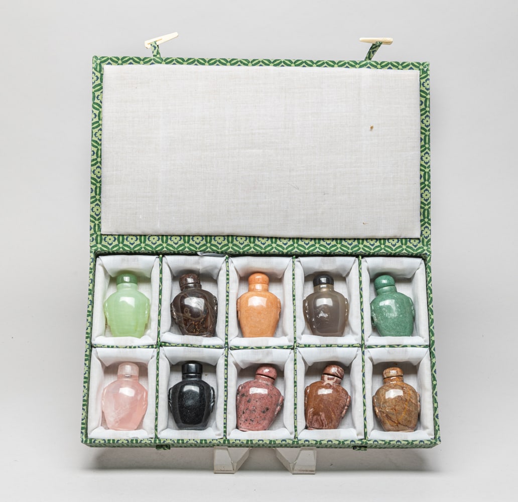 Estate Chinese Jade, Crystal, Stone Snuff Bottles (1 of 12)