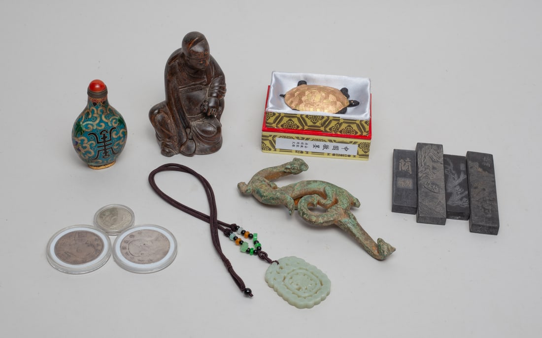 Estate Chinese Wood, Ink & Decor Coins (1 of 14)