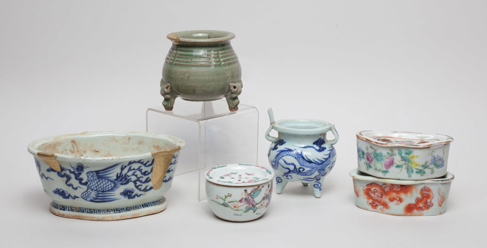 Estate Chinese Porcelains: A set of Chinese porcelain collections, including a large bowl, a white&blue censer with one damaged handle, a celadon color glaze censer with its partly repaired rim, and three glazed censer painted