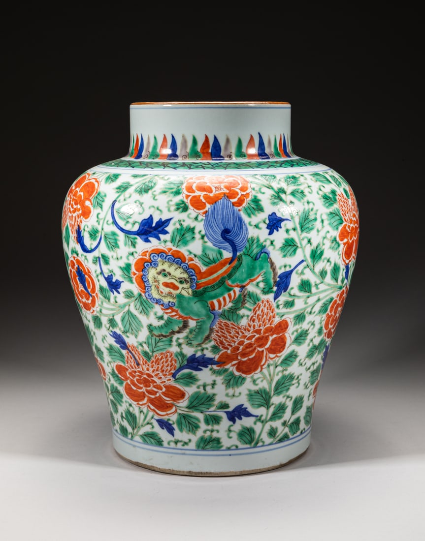 Large Chinese Wuchai Porcelain Vase (1 of 13)
