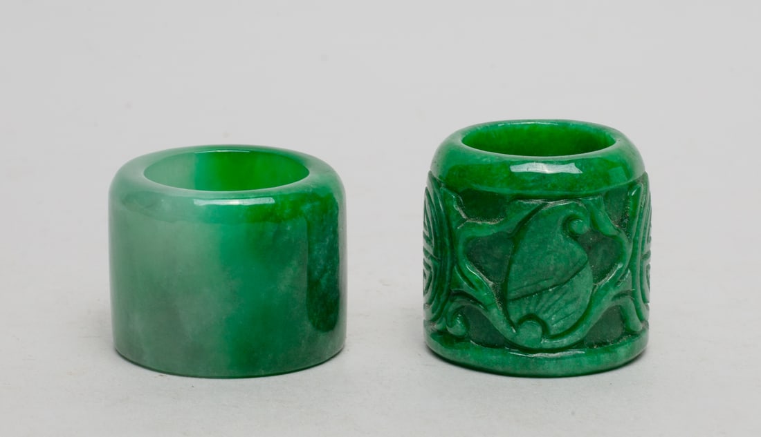 Two Chinese Jade/ Color Stone Thumb Rings (1 of 13)