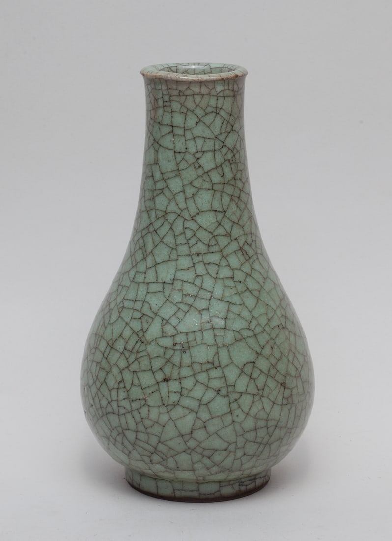 Chinese Ge Type Porcelain Cabinet Vase (1 of 9)