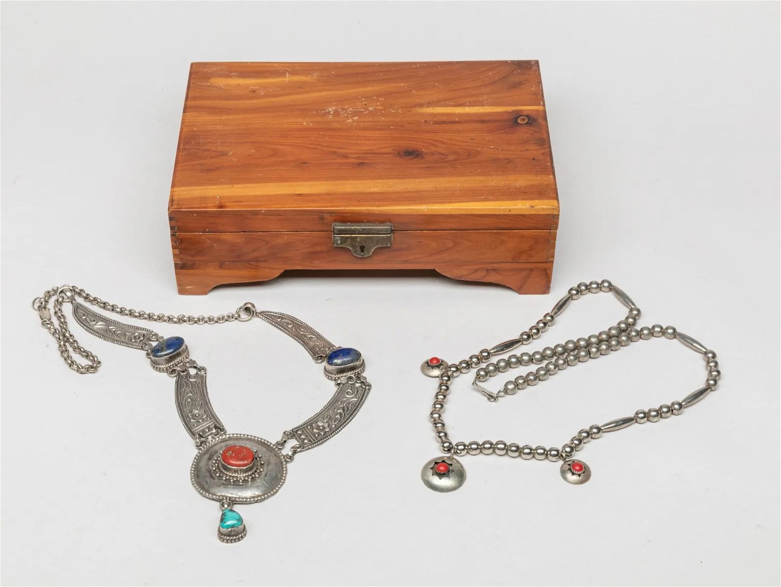 Two American Indian Silver Necklace (1 of 8)