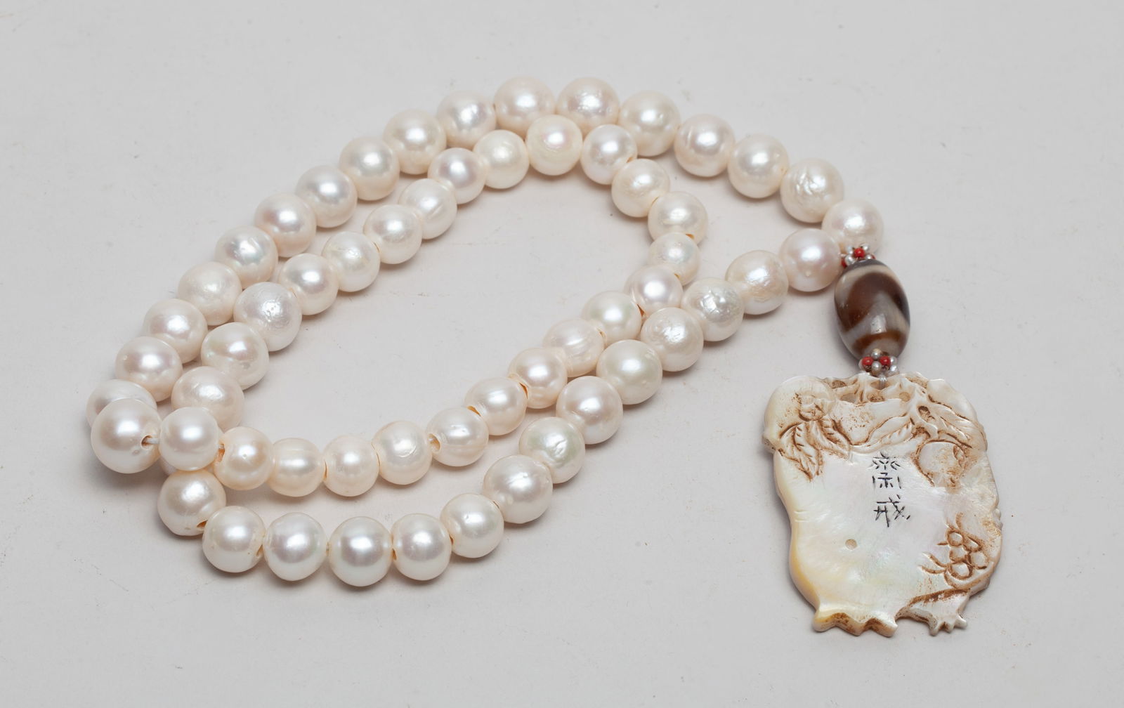 Chinese Sea Pearl Necklace & Dzi Bead Pendant (1 of 12)