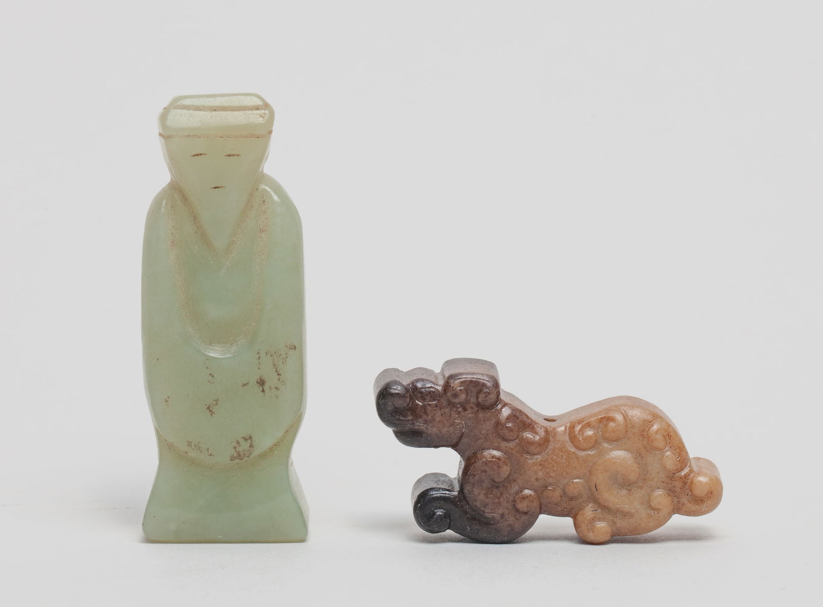 Two Chinese Jade Carved Pendants (1 of 11)