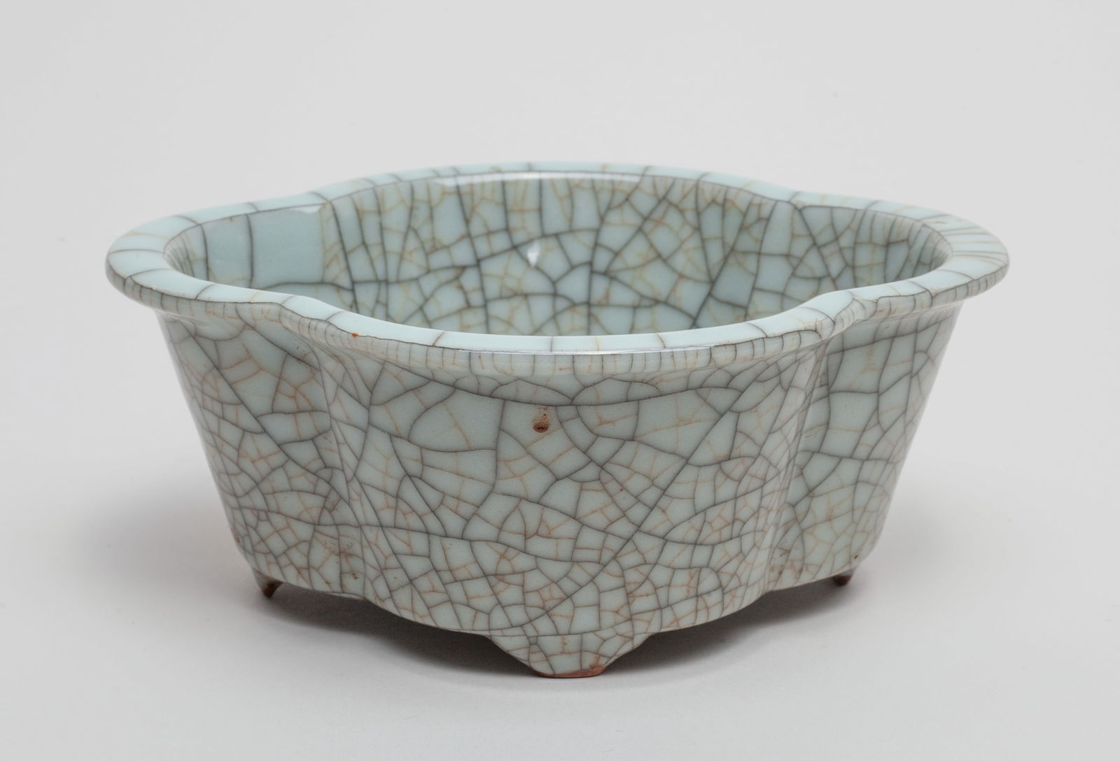 Chinese Ge Type Porcelain Pot (1 of 9)