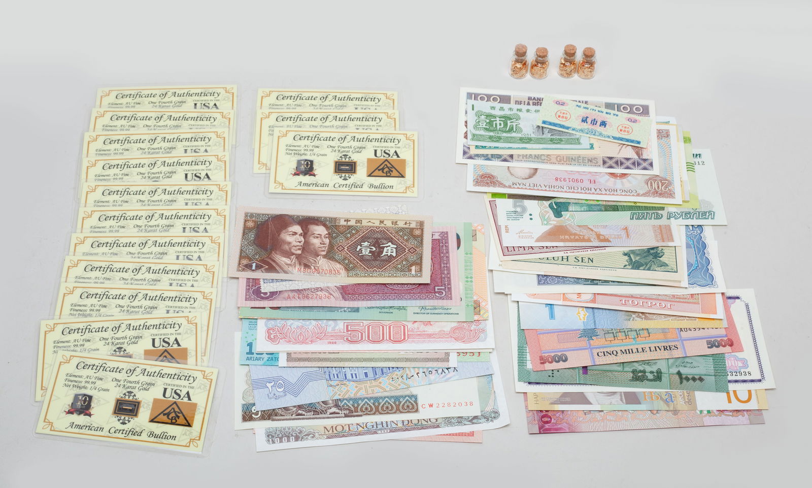 Estate World Banknotes & Gold (1 of 8)