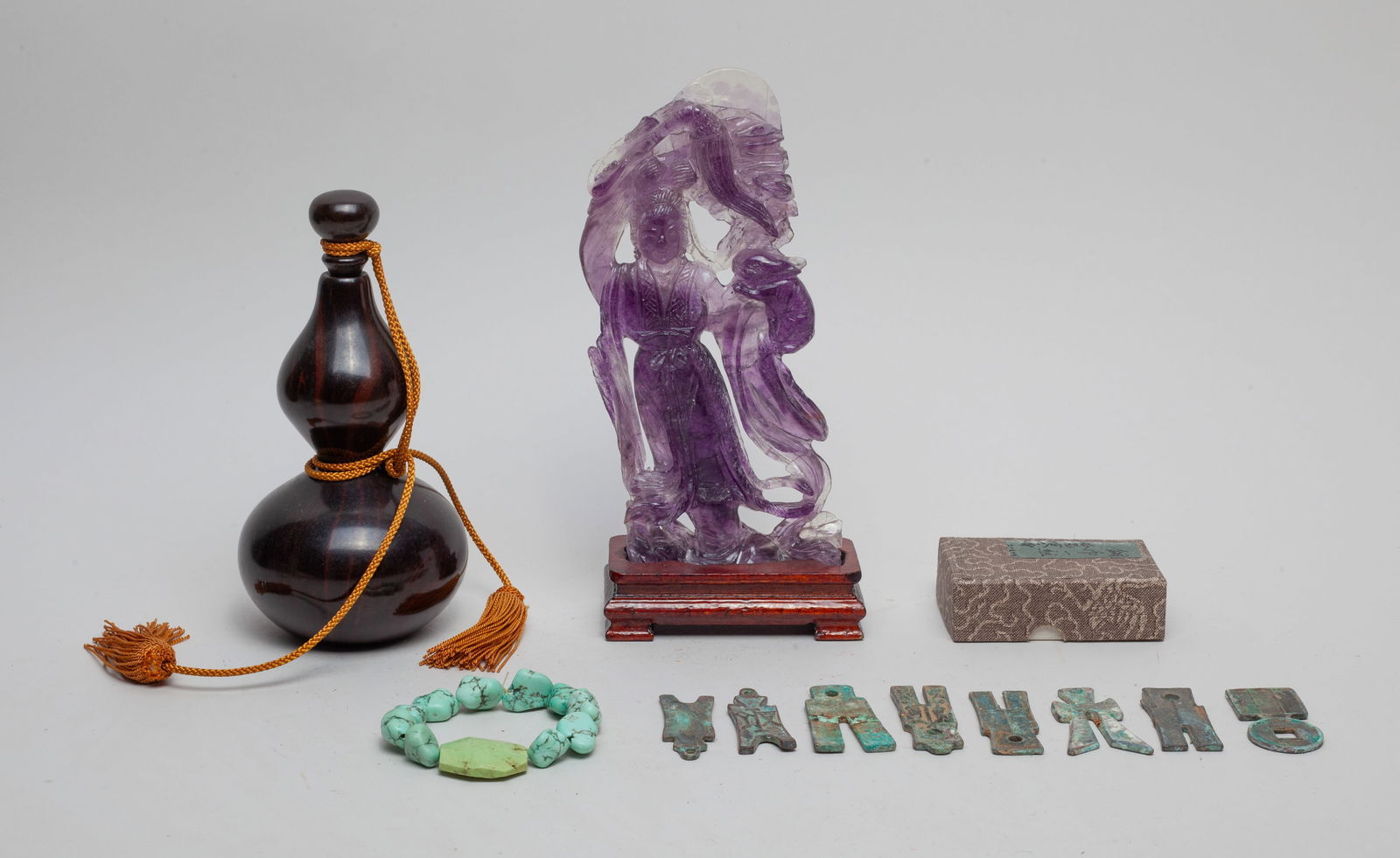 Chinese Amethyst, Coins & Decors (1 of 12)