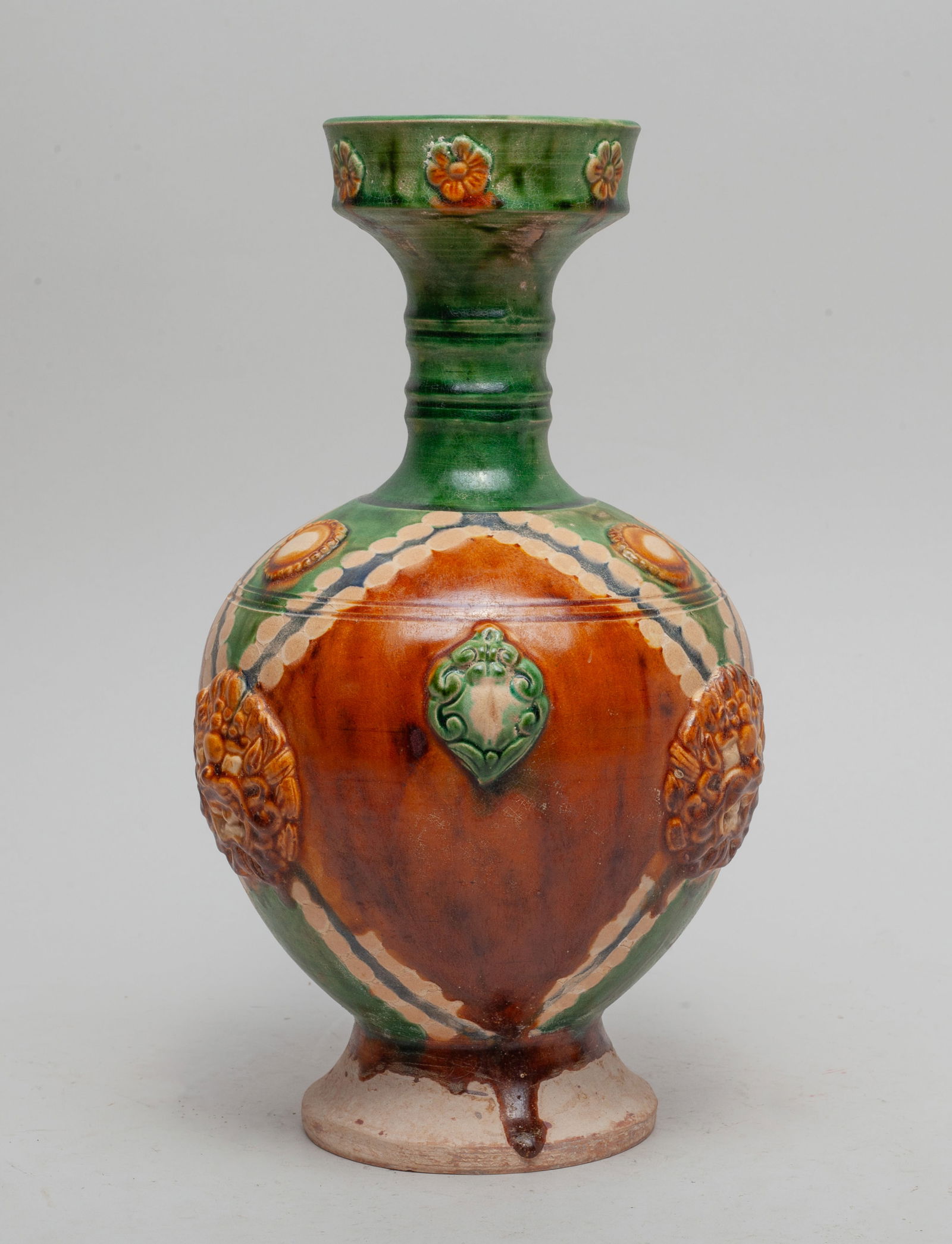 Chinese Sancai Porcelain Vase (1 of 10)