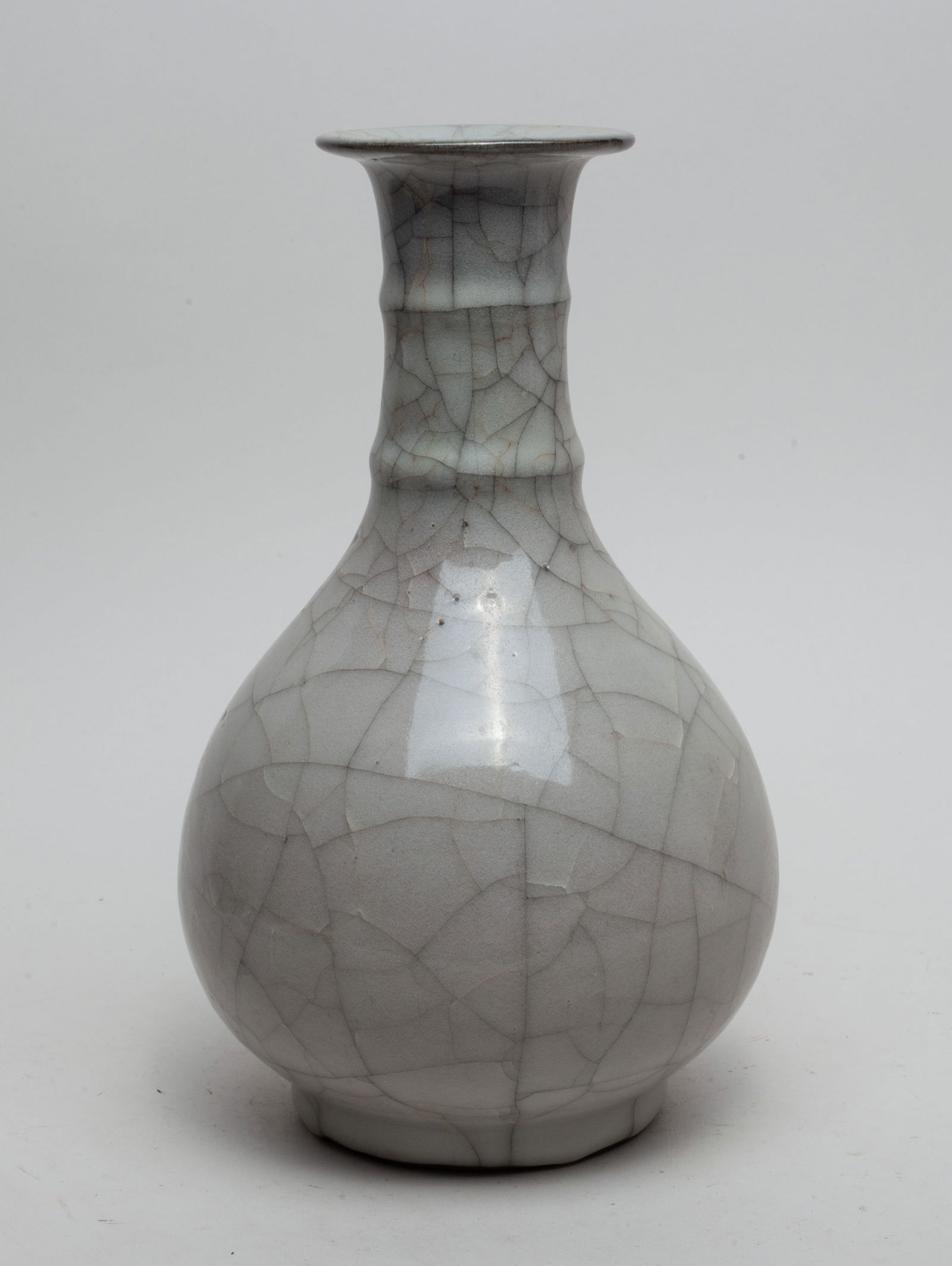 Chinese Ge Ware Porcelain Vase (1 of 11)